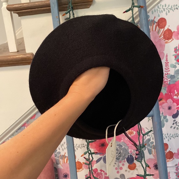 Black French Beret Hat New in Bag! - Picture 5 of 7